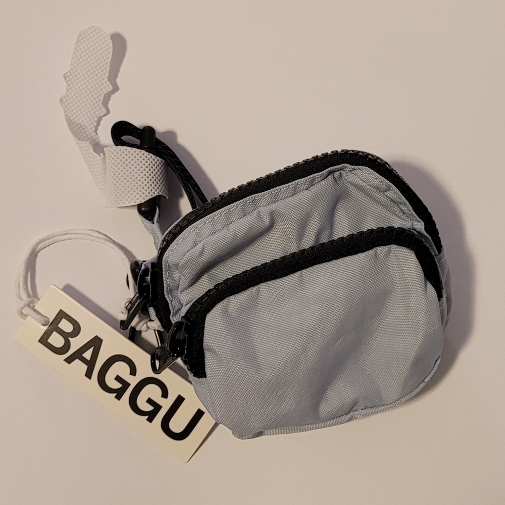 BAGGU Fanny Pack Belt Bag Charm in Lavender Grey